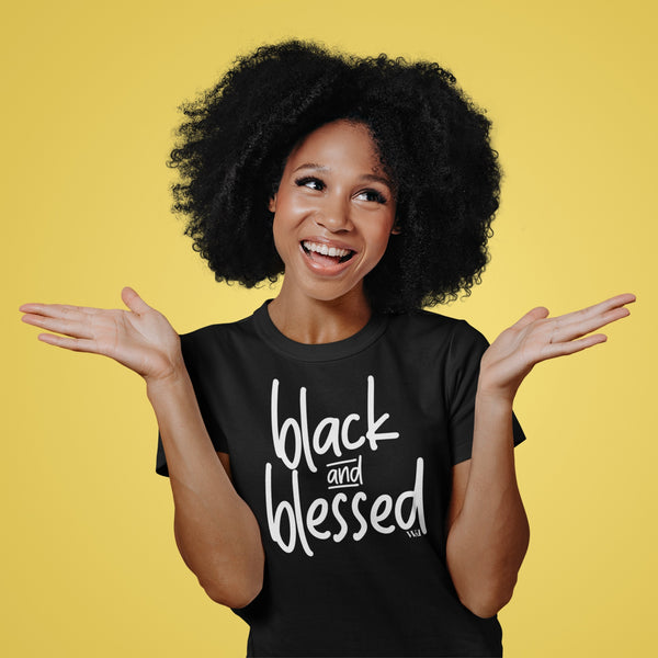 Med andre ord Bære Marty Fielding “Black & Blessed” Black and white t-shirt, Unisex